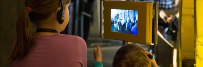 Nie tylko czarno-biała historia! | rodzinne odkrywanie wystaw